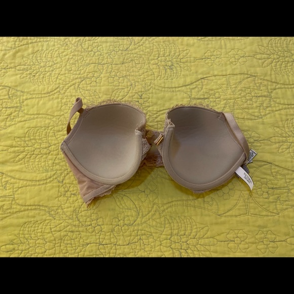Victoria’s Secret front close bra - Picture 9 of 11